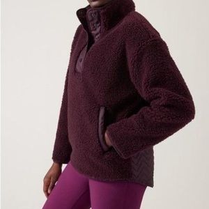 Athleta NWT Cozy Snap Sherpa